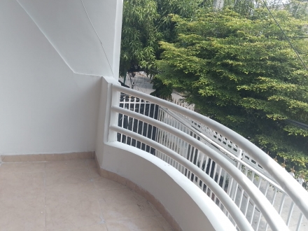 ARRIENDO CASA EN CONTADORA 1 DE 3 PISOS USO COMERCIAL